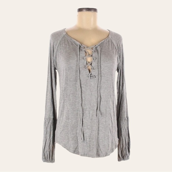 Chaser Lace-Up Bishop Sleeve Gray Stretch Raglan Tee Size M NWT - Picture 1 of 9